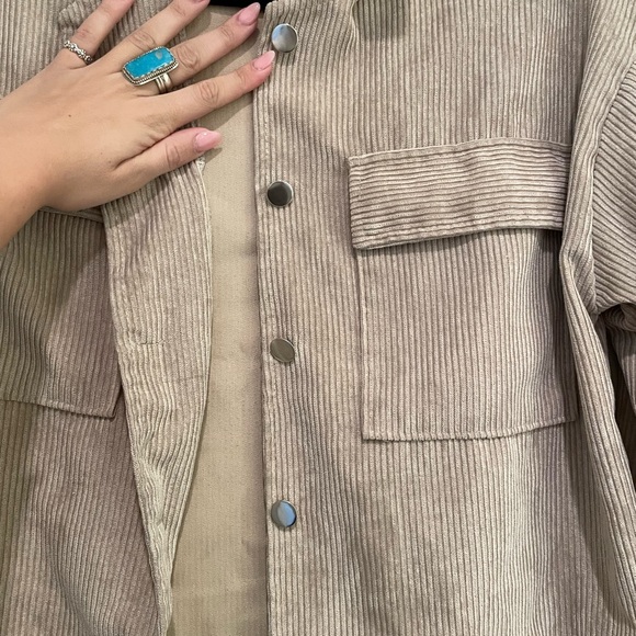 beige lightweight corduroy jacket! - Picture 2 of 3